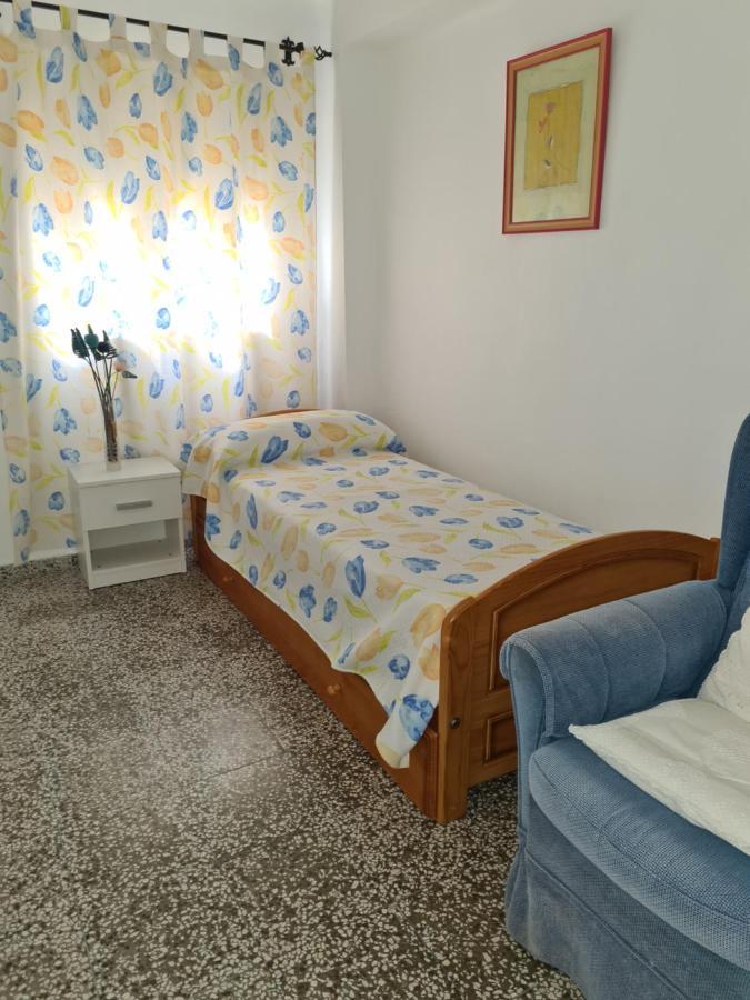 Apartamento En Pleno Centro De 内尔哈 外观 照片
